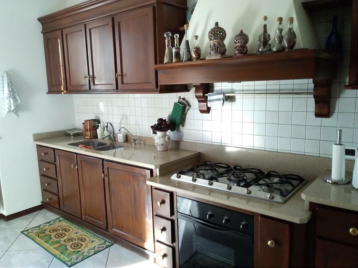 Villa Azalea San Fermo della Battaglia Екстериор снимка