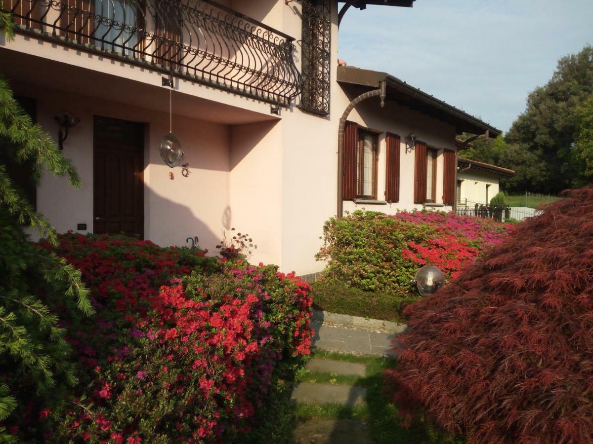 Villa Azalea San Fermo della Battaglia Екстериор снимка